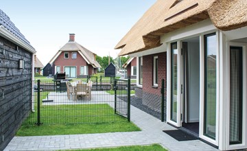 5 bedroom nice home in Idskenhuizen 3