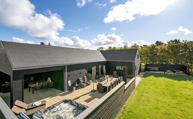 "Tinella" - 250 meter van de inham in West-Jutland 1