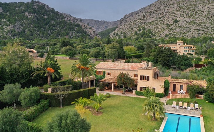 Traditionelle Villen in der Nähe von Pollensa 1