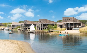 Villa 3 – The Jetty | Met privéstrand en eigen steiger 2