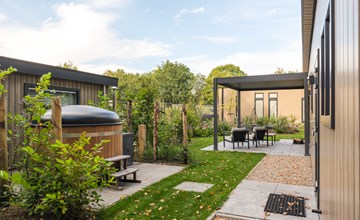 Loevestein Deluxe mit Hot tub & sauna | 4 Personen 2