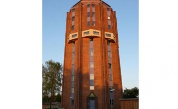 Designerwohnung in denkmalgeschütztem Wasserturm 2