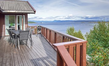 Gorgeous home in Nedstrand with sauna 2