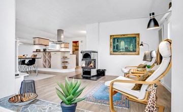 "Frida" - 125m from the sea 3