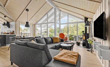 Stunning home in Glesborg with kitchen 3
