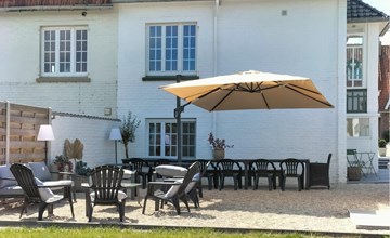 5 bedroom beautiful home in Westende 2