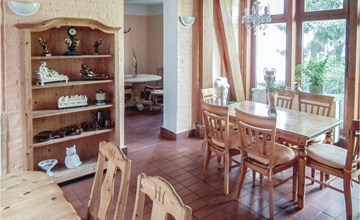 Nice home in Petershagen OT Frille 2
