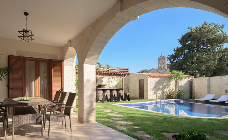 Nicole Villa - "Kostenloser" beheizter Pool, Village Escape 1