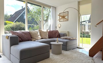 Vacation home De Wielen 44 2