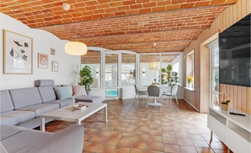 Cozy home in Skjern with WiFi 3