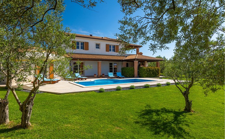 Villa Loverka 1