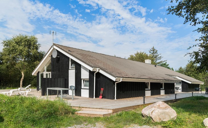 Cozy home in Hirtshals with kitchen 1