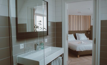 2-person Comfort Hotel Room 3