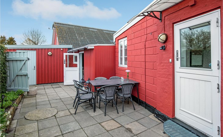 2 bedroom nice apartment in Nexø 1