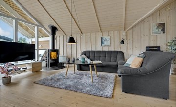 Amazing home in Væggerløse with WiFi 3