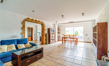 Stunning home in Palafolls 3