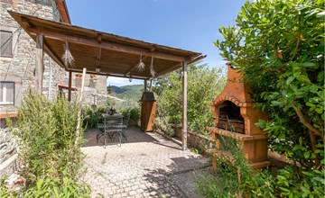 Amazing home in Colognora di Pescaglia 2