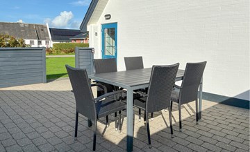 2 bedroom awesome home in Ribe 2
