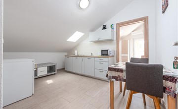 Beach front apartment in Krusevo 3