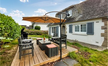 Gorgeous home in Morlaix with kitchen 2