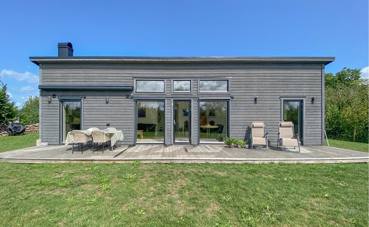 Lovely home in Färjestaden 1