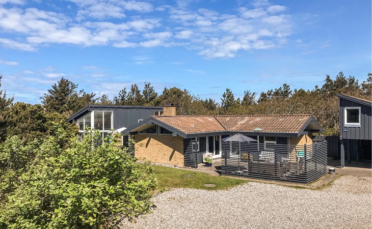4 bedroom gorgeous home in Ulfborg 1