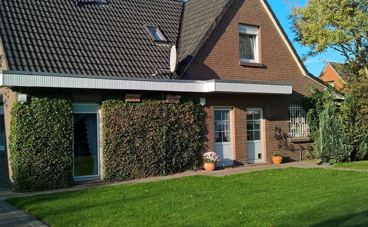 mit Garten und Gartenhaus 1