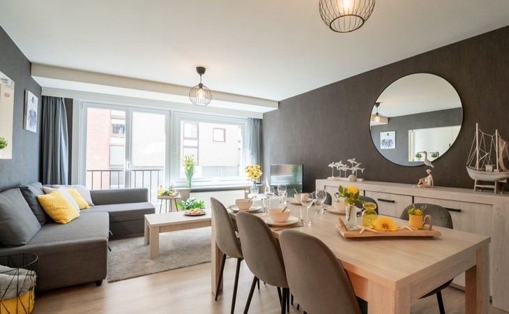 Amuzee with parking 1