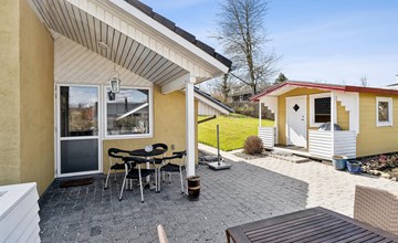 2 bedroom nice home in Juelsminde 2