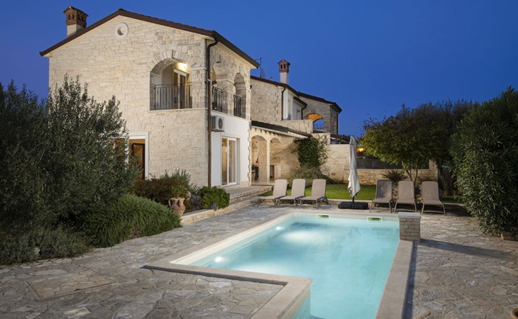 Villa Mason mit beheiztem Pool und Mini-Wellness 1