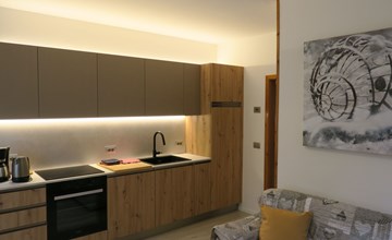 Erdgeschosswohnung mit möbliertem Garten 3