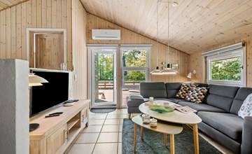 Stunning home in Oksbøl with sauna 3
