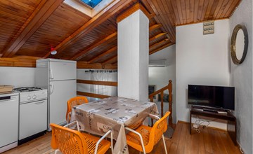 4 bedroom awesome apartment in Sveti Juraj 3