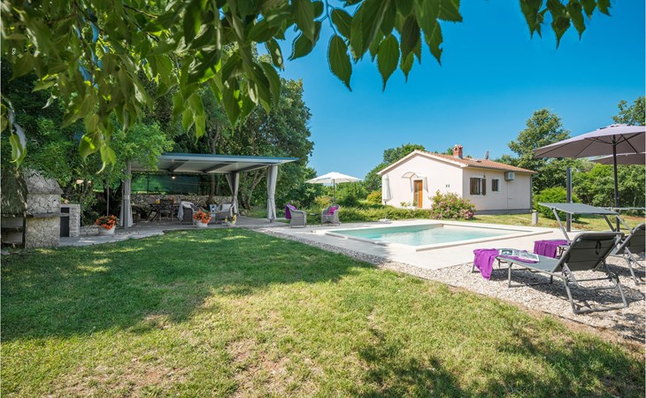 2 bedroom amazing home in Bale 1