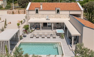 Villa Utopia 2