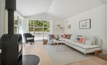 Gorgeous home in Nexø with kitchen 3