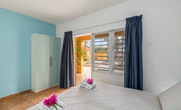 1 Bedroom Apartment - At Sea - Ground Floor 3