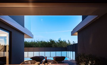 VillaSaints II - Elegante Pool-Villa in Strandnähe 3