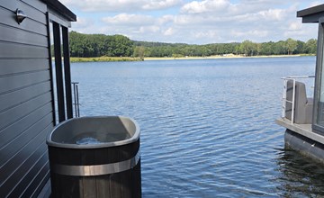 Hausboot Marina Mookerplas mit Duo-Whirlpool | 4 - 6 Personen 2