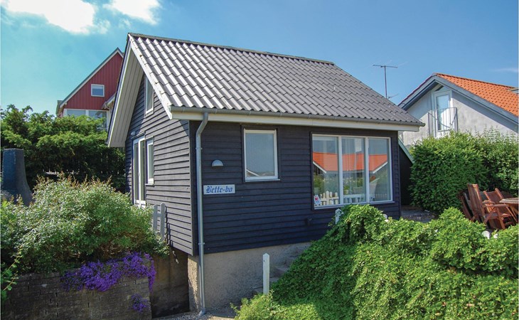Stunning home in Sjølund with kitchen 1