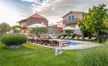 Nice home in Sestanovac with kitchen 2