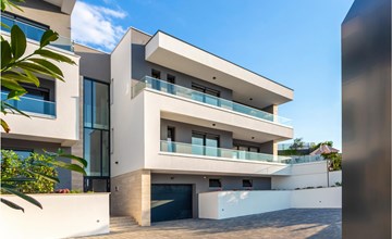 Beautiful apartment in Malinska 2