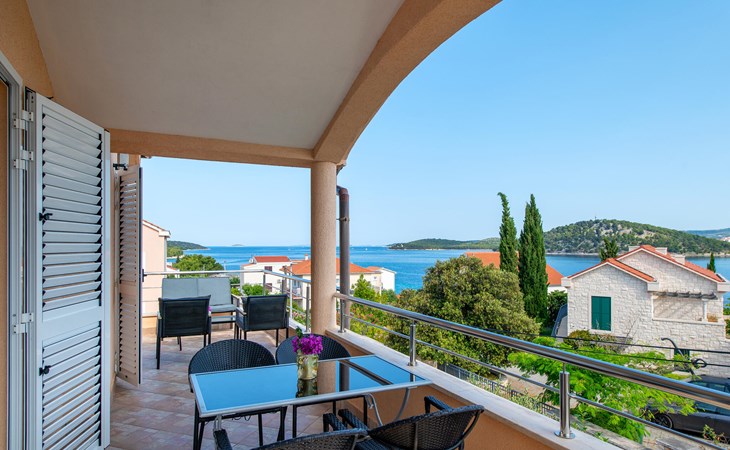 2 bedroom gorgeous apartment in Razanj 1
