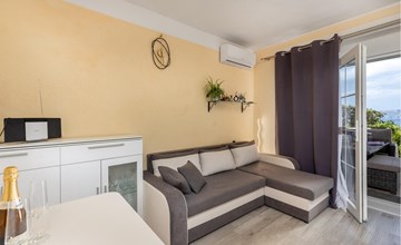 1 bedroom stunning apartment in Povile 3