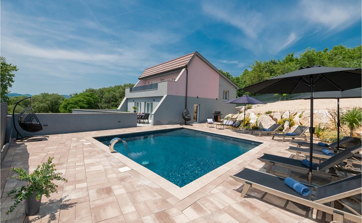 Gorgeous home in Donji Vinjani 1