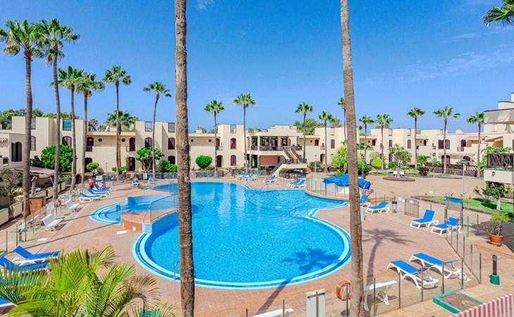 Tagoro Solarium & Pool View 1