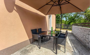 Awesome home in Jadranovo with WiFi 2