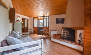 Lovely home in Santa Venerina with WiFi 3