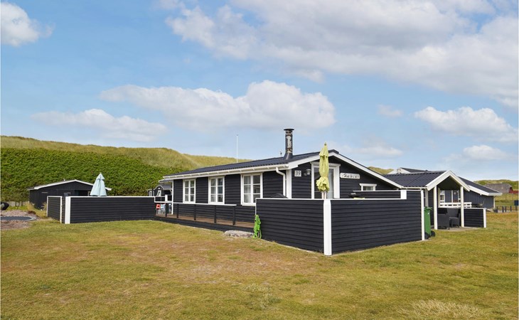 2 bedroom amazing home in Ulfborg 1