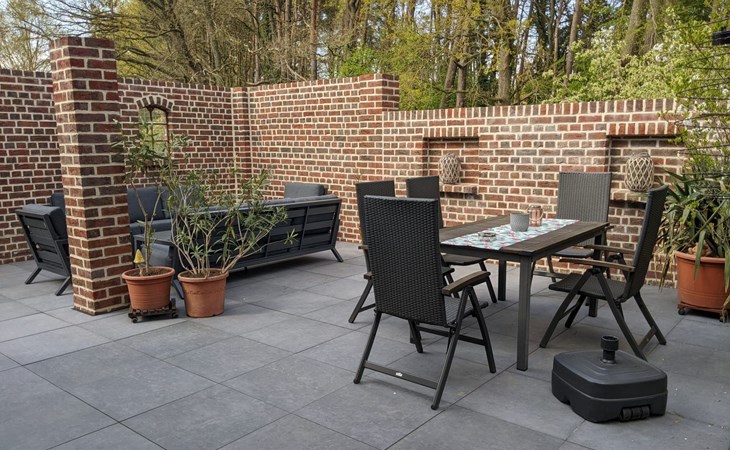 Ruhiges Ferienhaus mit gemütlicher Terrasse 1